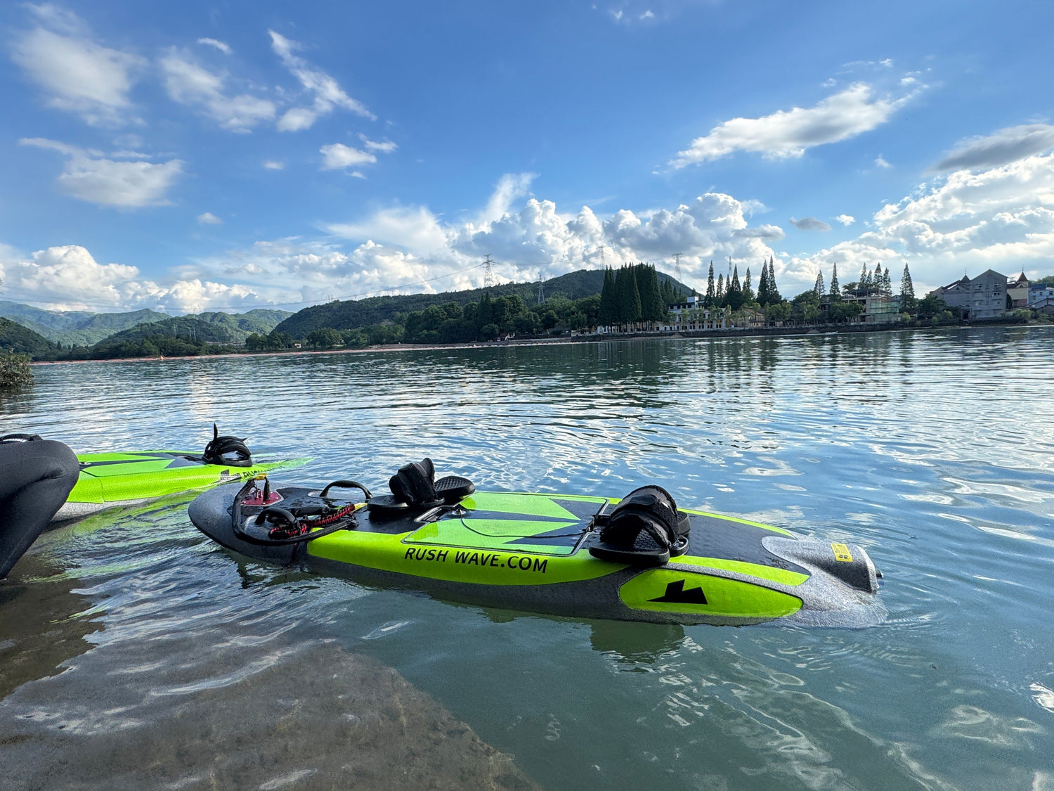 How Fast Do Electric Surfboards Go? (And Why Raw Speed Isn't Everything with Rushwave)